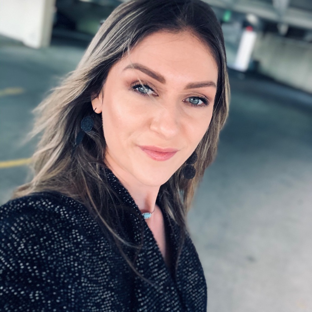 Meet your Posher, Ambie